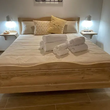 Mandrire Oda ve Kahvaltı 4*