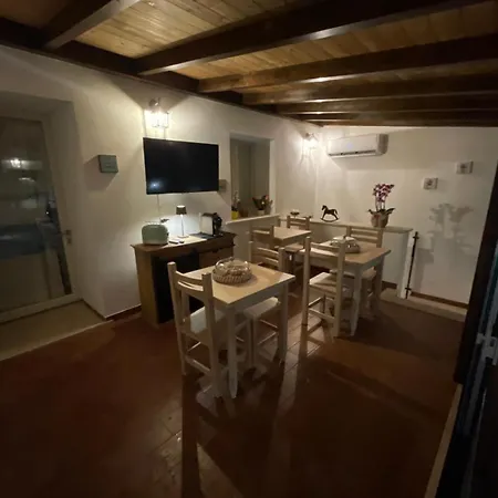 Couette-café Mandrire 4*