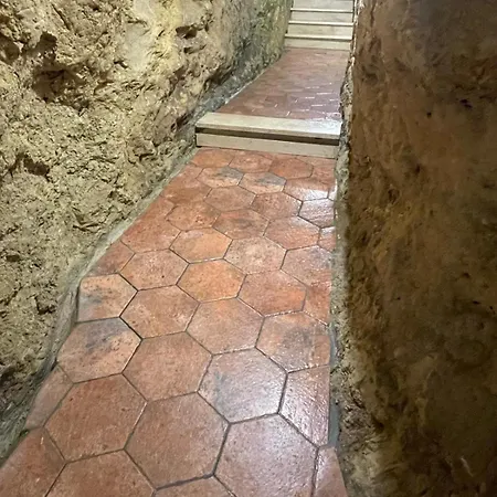 Oda ve Kahvaltı Mandrire Usini