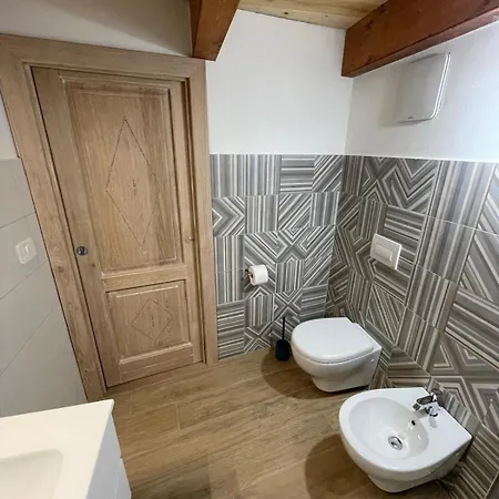 Bed & Breakfast Mandrire Usini